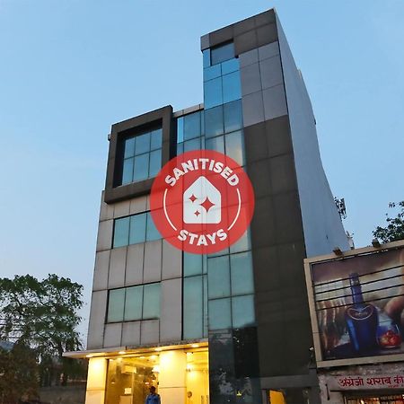 Capital O 12807 Amaira Hotel And Banquets 诺伊达 外观 照片
